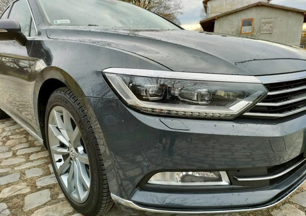 Volkswagen Passat cena 74000 przebieg: 192000, rok produkcji 2017 z Wrocław małe 232